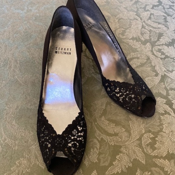 Stuart Weitzman Black Satin and lace Pumps - Picture 1 of 6